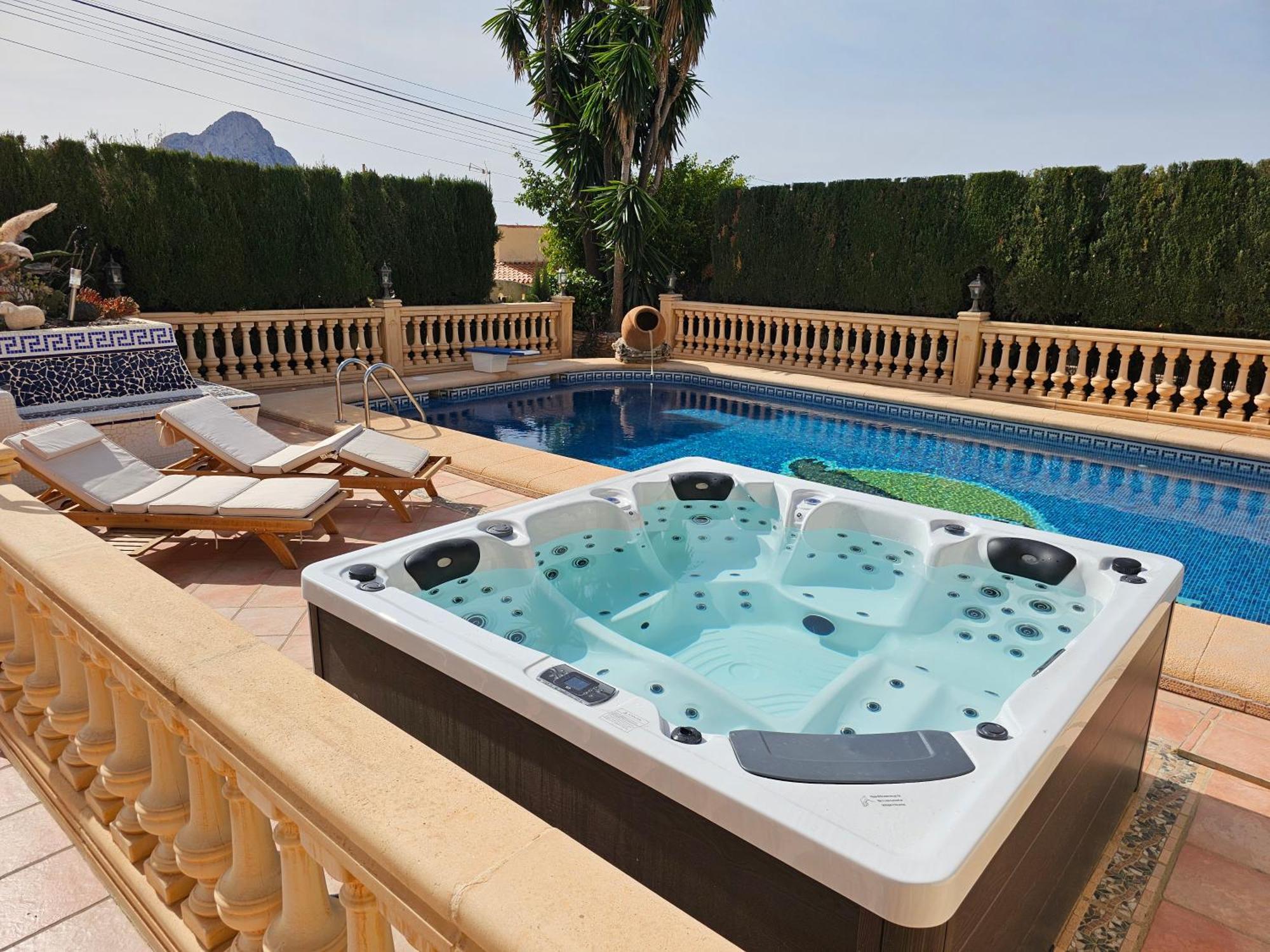 Luxury Villa - Pool, Hot Tub, Aircon, Tvs, Home Cinema, Office, Gbit Internet, Sports Equipment Calpe Exterior foto