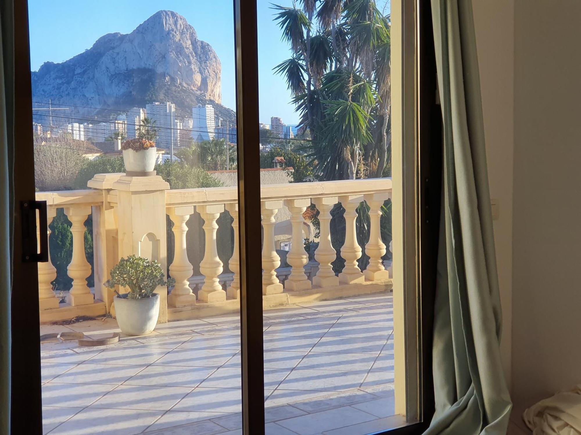 Luxury Villa - Pool, Hot Tub, Aircon, Tvs, Home Cinema, Office, Gbit Internet, Sports Equipment Calpe Exterior foto