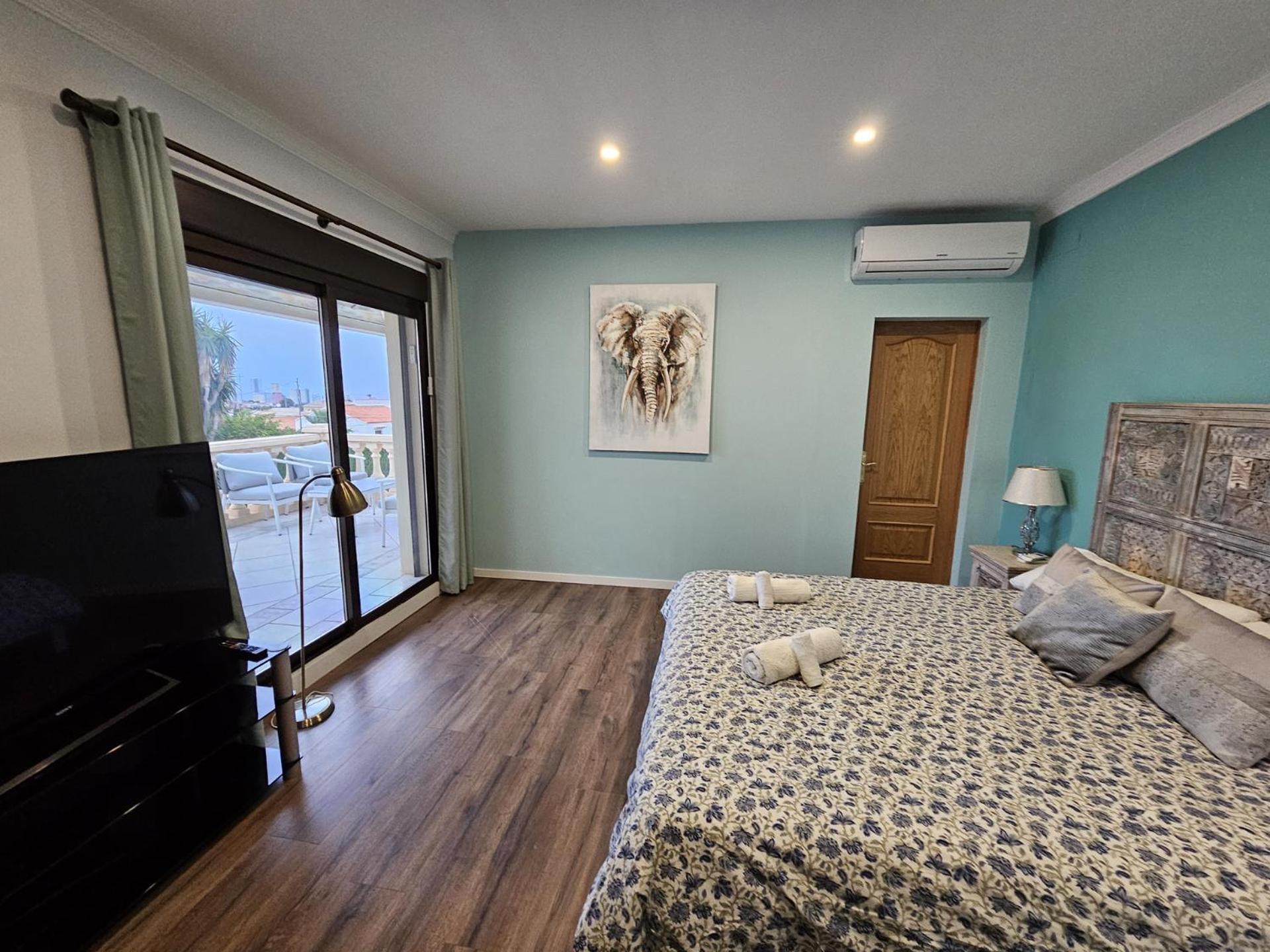 Luxury Villa - Pool, Hot Tub, Aircon, Tvs, Home Cinema, Office, Gbit Internet, Sports Equipment Calpe Exterior foto